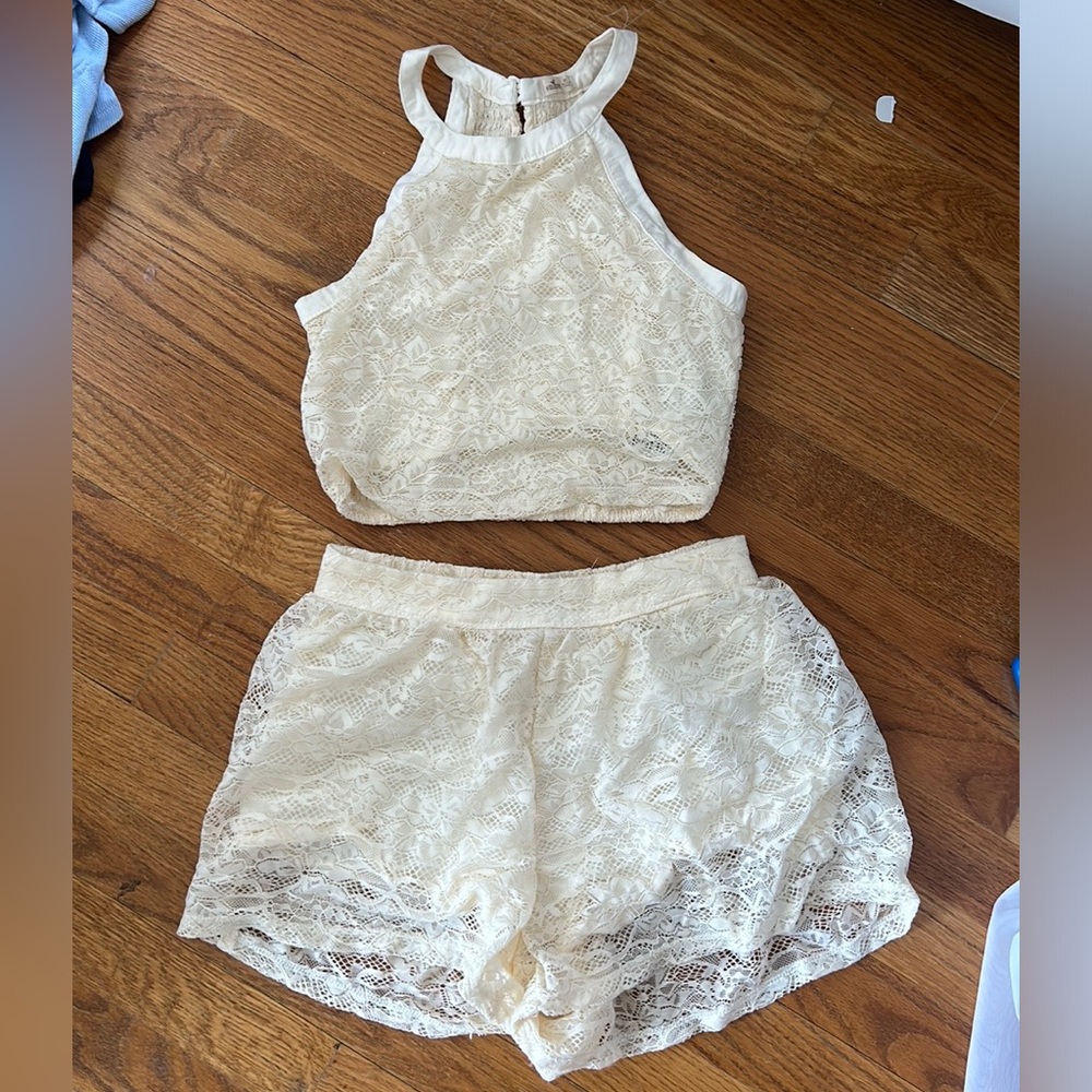 Hollister cream lace set